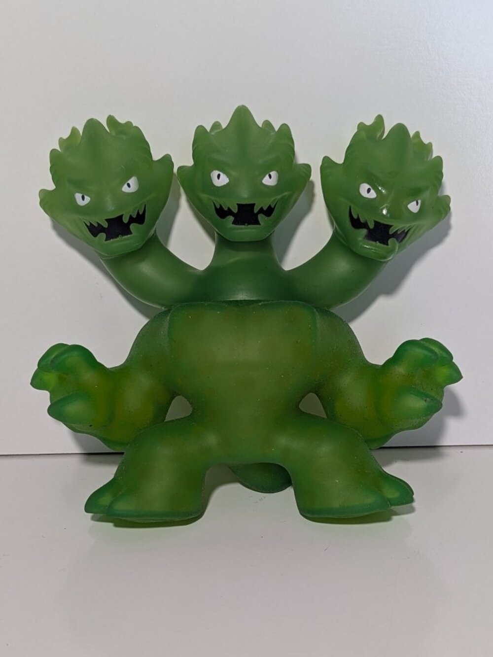 Vintage Heroes of Goo Jit Zu Ultra Rare HYDRA Moose Figure Green Three Heads